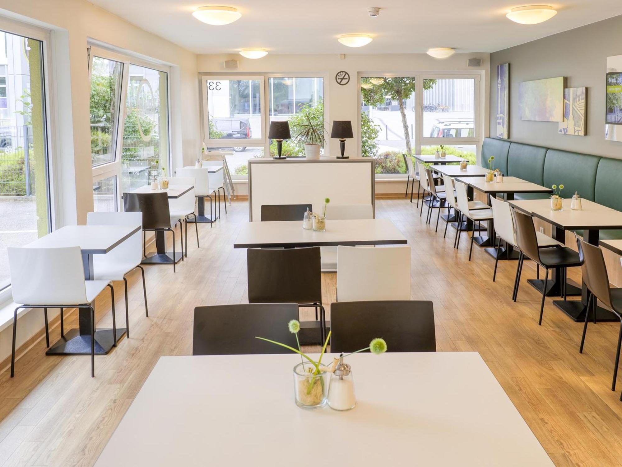 B&B Hotel Stuttgart-Vaihingen Exterior photo