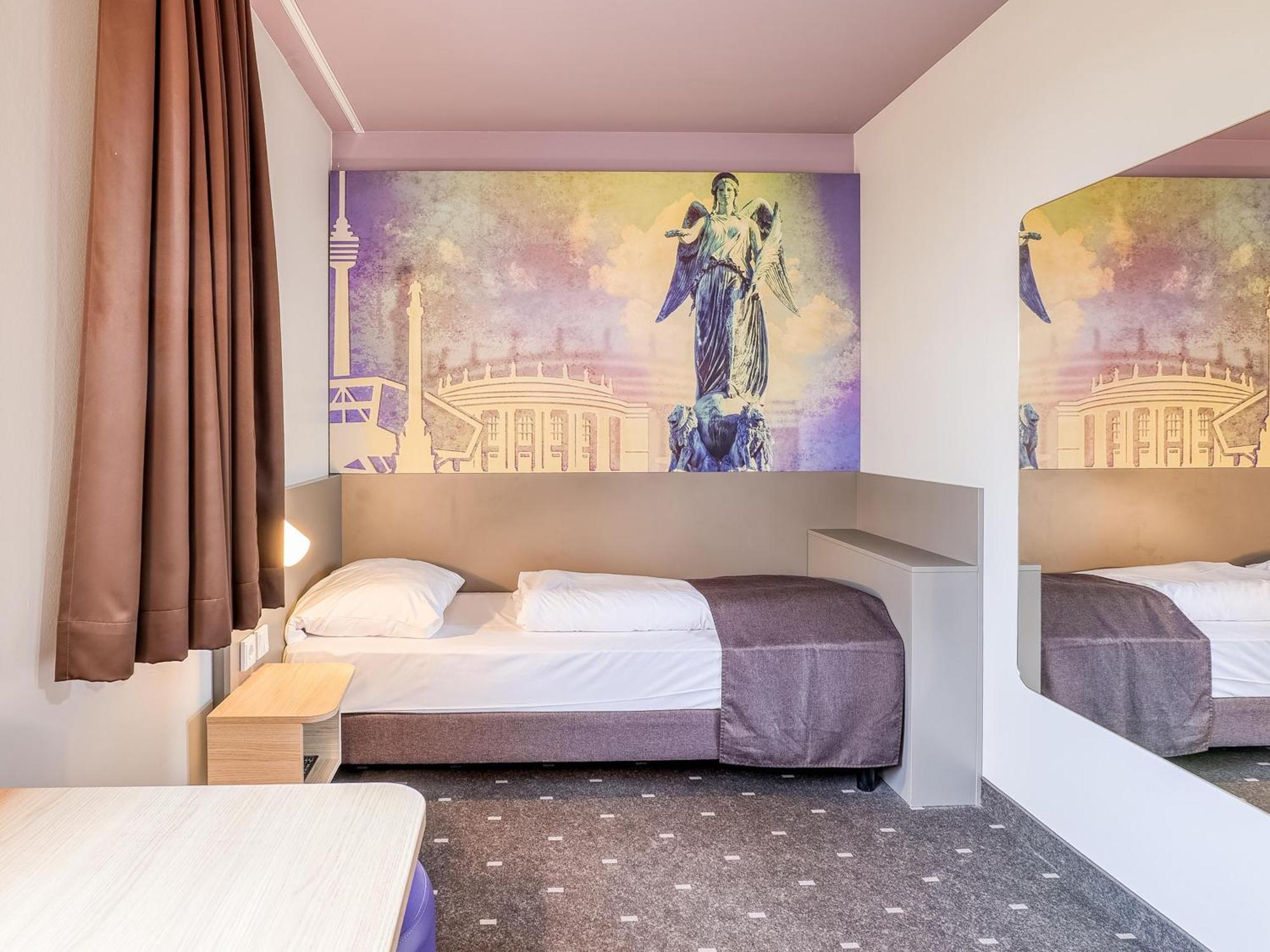 B&B Hotel Stuttgart-Vaihingen Exterior photo